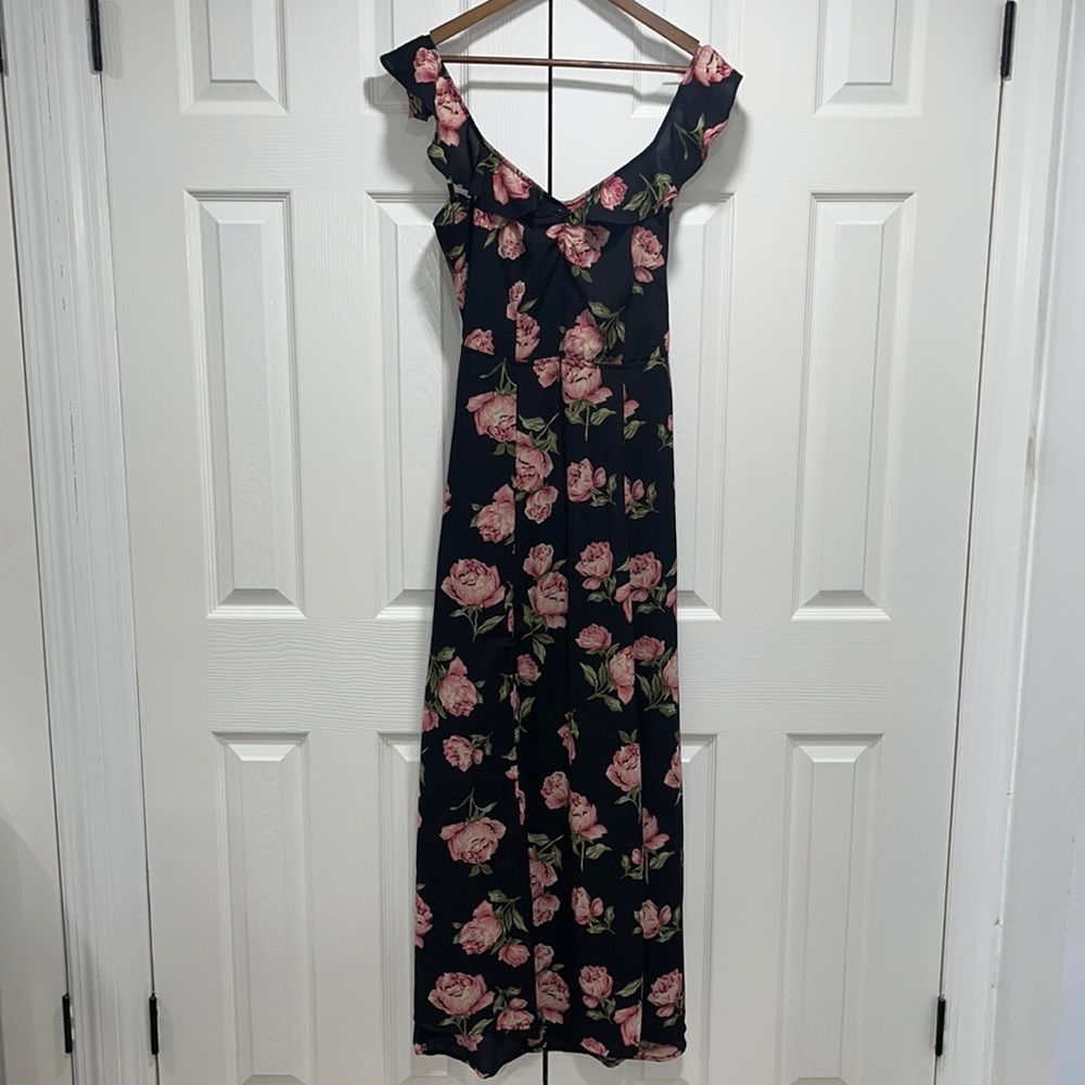💛 3/$20 Maxi Floral Dress Size: 6